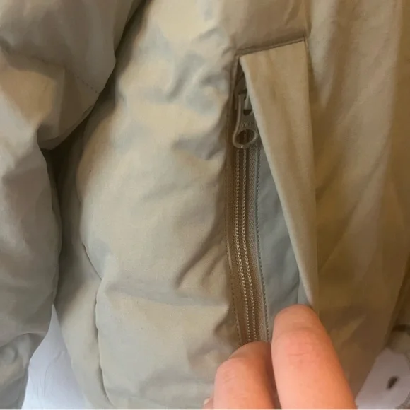 NWT Faherty Chalet Puffer Coat in Sage Green- Multiple Sizes Available - Picture 8 of 16